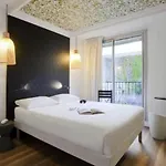 Hotel Ibis Styles Buttes Chaumont Parijs
