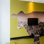 Hotel Ibis Styles Buttes Chaumont 3*