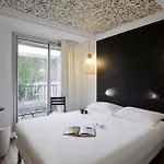 Ibis Styles Buttes Chaumont Parijs