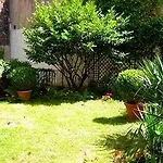 Ibis Styles Buttes Chaumont 3* Παρίσι