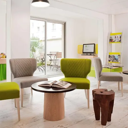 Ibis Styles Buttes Chaumont Hotel 3*