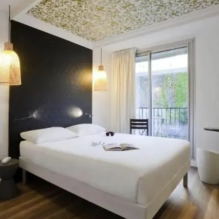 Hotel Ibis Styles Buttes Chaumont Paris