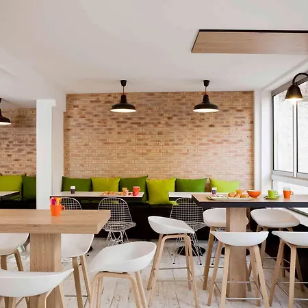Hotel Ibis Styles Buttes Chaumont 3*