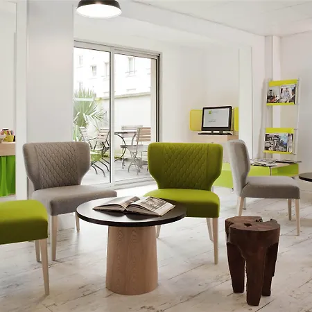 Ibis Styles Buttes Chaumont Hotel Parigi