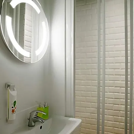 Hotel Ibis Styles Buttes Chaumont