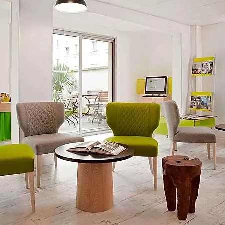 Ibis Styles Buttes Chaumont Hotel París