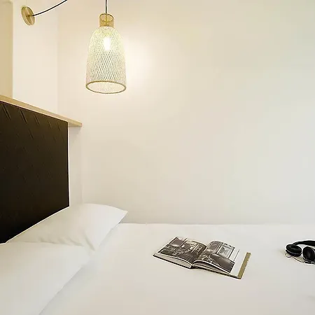 Hotel Ibis Styles Buttes Chaumont Paris
