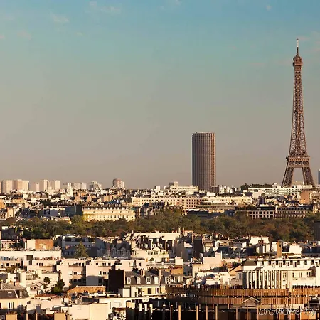 Ibis Styles Buttes Chaumont Paris