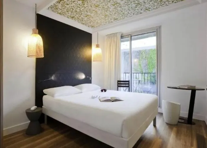 Hotel Ibis Styles Buttes Chaumont Paris