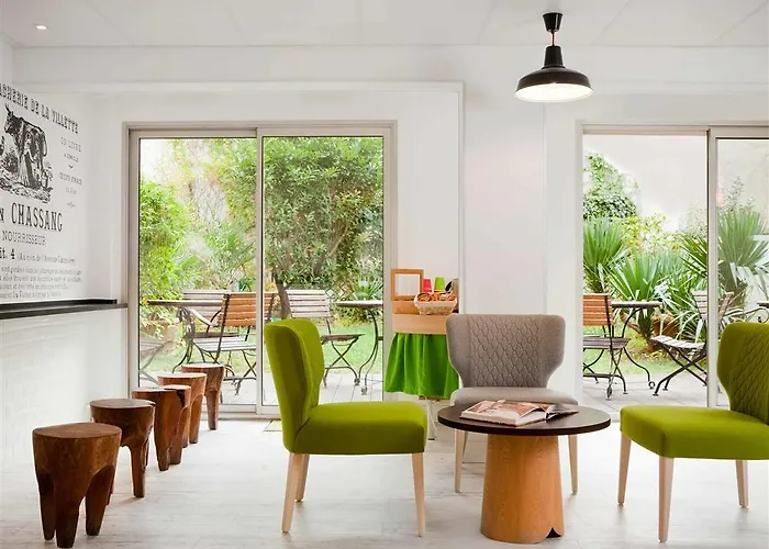 Hotel Ibis Styles Buttes Chaumont 3*