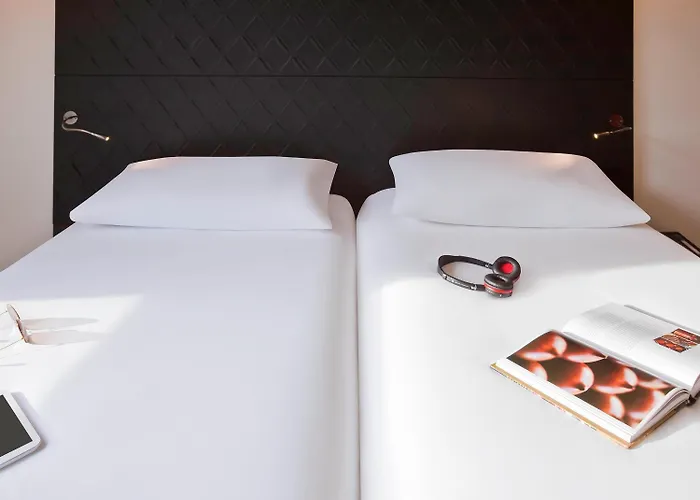 Hotel Ibis Styles Buttes Chaumont 3*