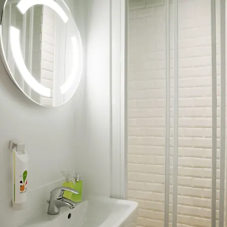 Ibis Styles Buttes Chaumont 3* Párizs